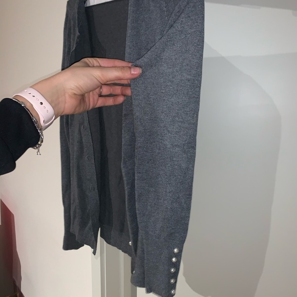 Sweater - Picture 4 of 5